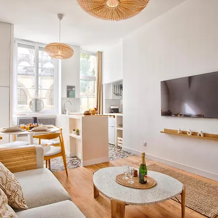 公寓 Le Saint-sauveur - Balneotherapy Bathtub - Hypercentre *