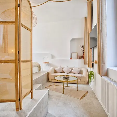 Апартаменты Le Saint-sauveur - Balneotherapy Bathtub - Hypercentre Кан